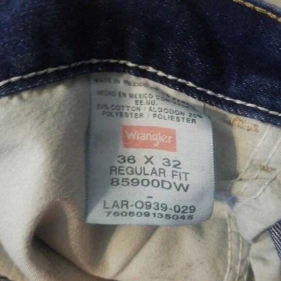 Wrangler blue Jean's.‎ 36*32 botton - Picture 4 of 4